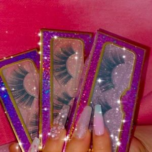 Lashes you can also dm me on Instagram @lovoglow